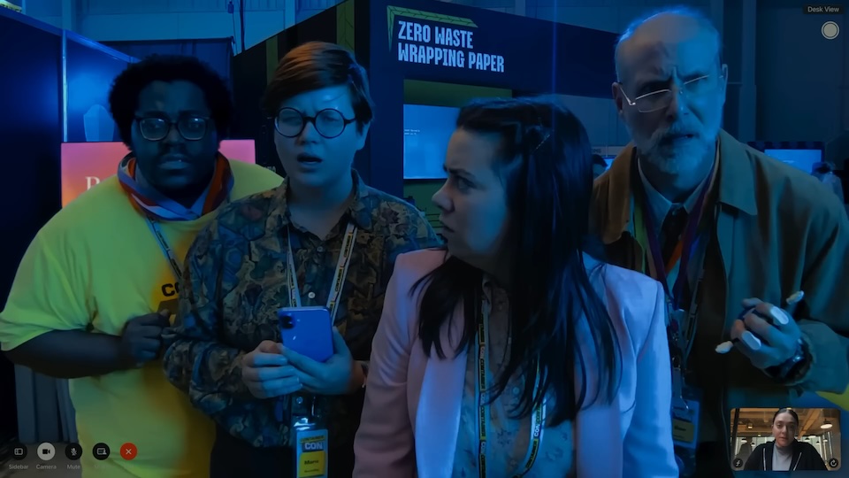 Apple's 'Underdogs' Grapple With Microsoft's 'Blue Screen of Death'
