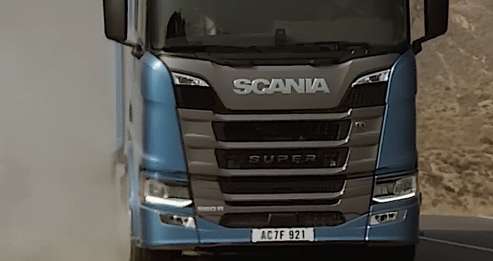Scania Made a Desert Tale … But There’s a Hitch Image