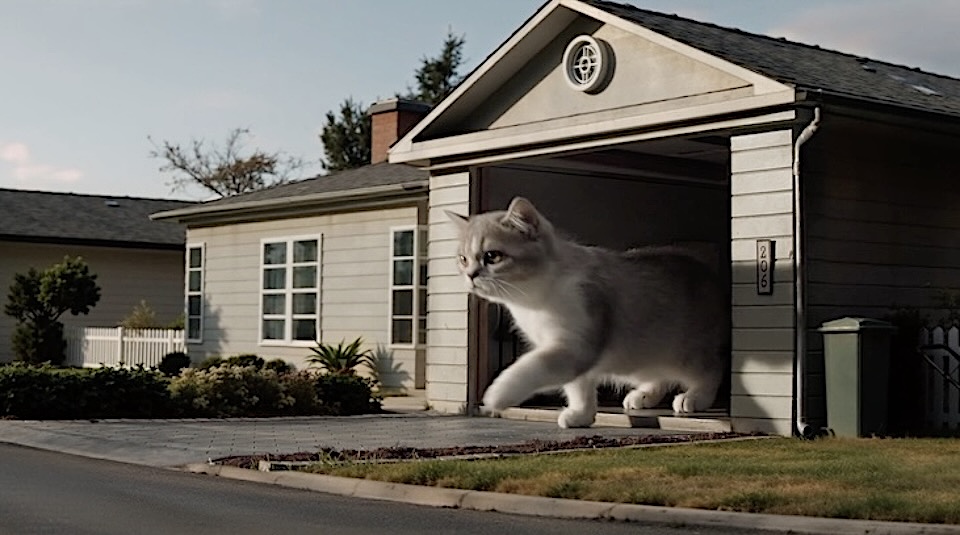 For Peugeot, Giant Cats Prowl an Awesome Model City